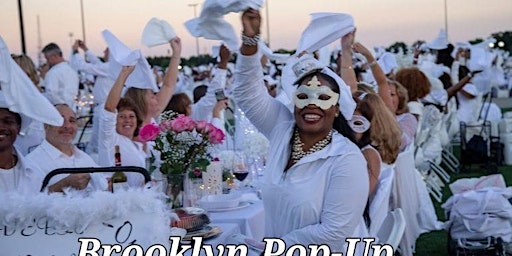 Immagine principale di Brooklyn  Popup - Soirée Dans Le Parc - A Chic  All-White Dinner Party 