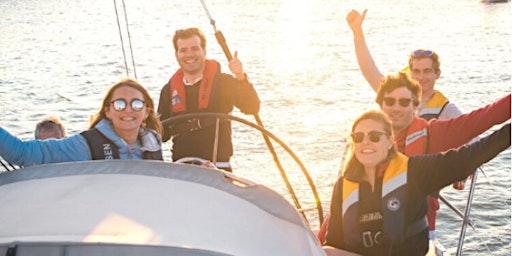 Imagem principal de Sunset sailing