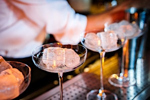 Immagine principale di Bicchieri, Food Pairing, Garnish, Ghiaccio: il mondo attorno  al cocktail 