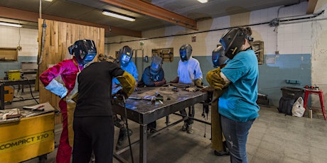 Introducción metal y la soldadura  Solo mujeres en TMDC, Barcelona.