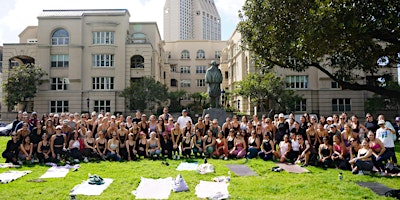 Hauptbild für Stay Fit Downtown - Pilates in the Park