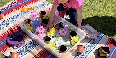 Hauptbild für The Importance of Messy Play