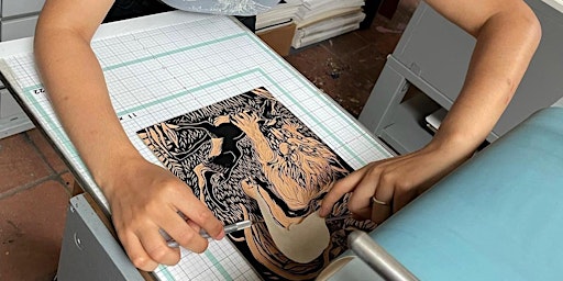 Immagine principale di Linocut Workshop by Artist, Palén Obesa (Adult-Only, BYOB Welcomed) 