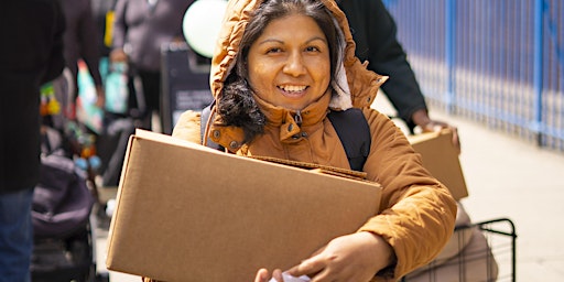 Imagen principal de Help Distribute Food to Families in Hamilton Heights!