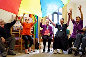 Primaire afbeelding van Homemade Circus - How can circus benefit your care home?