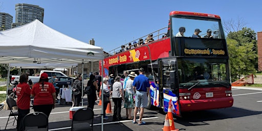 Double-Decker Bus – Guided BIA Mural Tour  primärbild