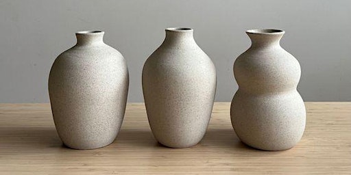 Imagem principal de NEW Make vases on pottery wheel for couples with Khadija
