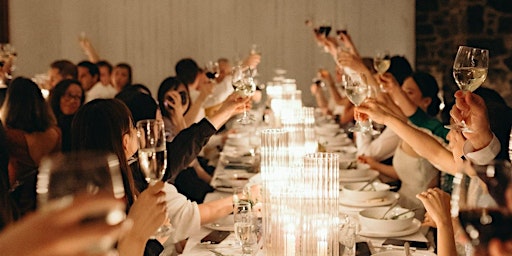 Imagem principal do evento SOLD OUT WOMEN. Dinner Party For Singles (Ages 30-45) - 2nd Edition!