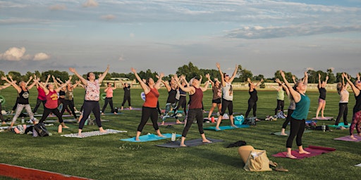 Hauptbild für Sunset Yoga | August 5