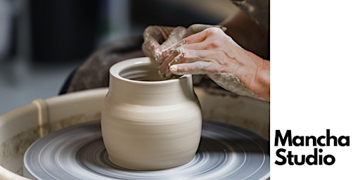 Imagem principal de Pottery Wheel Throwing Sessions for 2 ppl