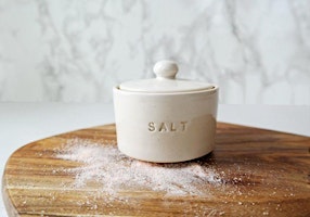 Image principale de NEW Make terracotta salt cellar with lid-Intro to Pottery with Khadija