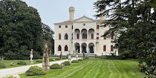 Hauptbild für Esperienza di Yoga e degustazione di vino in Castello