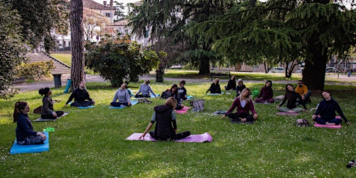 Hauptbild für YIN YOGA