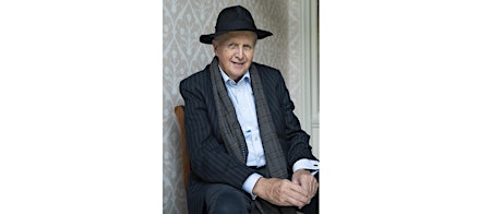 Alexander McCall Smith in conversation with editor and writer Alan Taylor.  primärbild