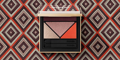 Sesión de maquillaje exclusivo para eventos de temporada by Prada Beauty