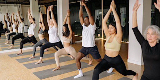 Yoga Class All Levels  primärbild