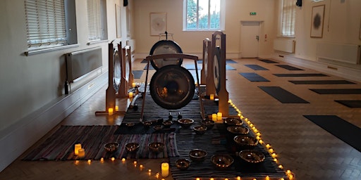 Immagine principale di Summer Solstice Sound Journey Session at Cowdray Hall 