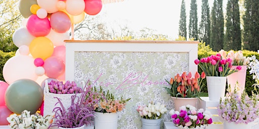 Imagen principal de Les Blooms Mother’s Day floral bar with American Solera