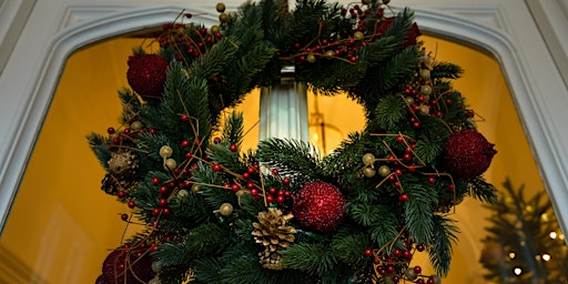 Imagen principal de Christmas Wreath Making and Lunch