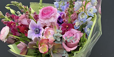 Imagem principal do evento Roses and Rodeos Mother’s Day Flower Arranging Workshop