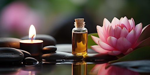 Hauptbild für The Aromatic Art of Essential Oils in Yoga