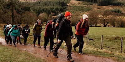 Pen Y Fan & Corn Du | 8km hike | Brecon Beacons (Women only)  primärbild
