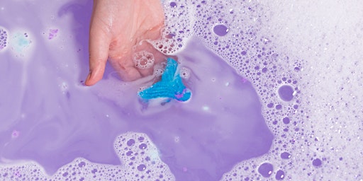 Primaire afbeelding van LUSH NEWCASTLE  MERMAID TAIL BUBBLE BAR MAKING SESSION - 12pm Session