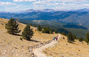 Chief Mountain Hike by Sober Outdoors  primärbild