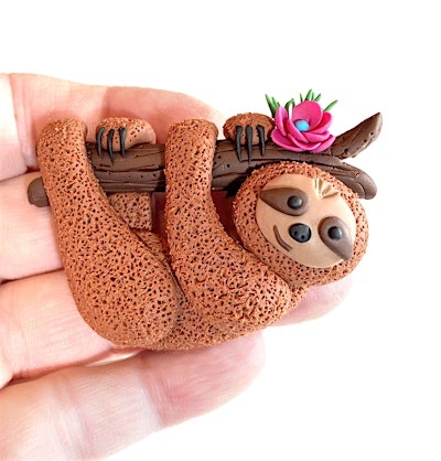 Imagem principal de Paint Nite: Polymer Clay Sculpting, Tree Sloth