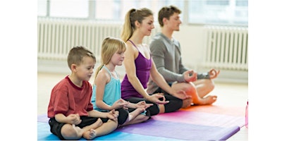 Imagem principal de Family YOGA