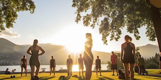 Imagem principal de Pilates in the Park: Strengthen Your Core Outdoors