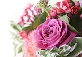 Create a summer floral arrangement  primärbild