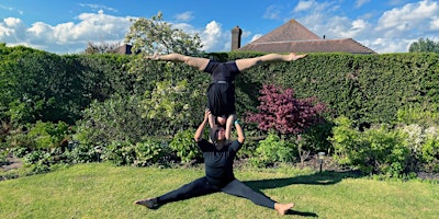 Hauptbild für Handstands on a base