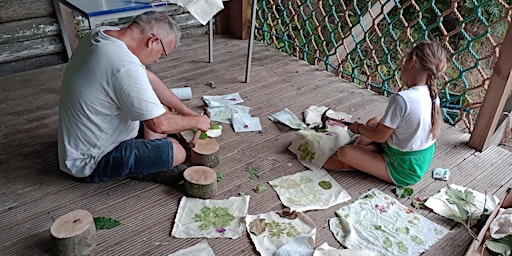 Imagen principal de Natural Leaf and Petal Pounding Print Workshop