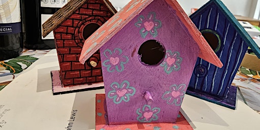 Kids Birdhouse Painting & Decorating  primärbild