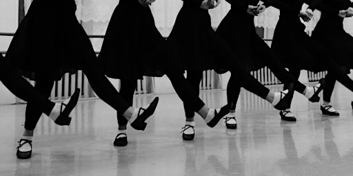 2 Presentación final de asignaturas de danza Ballet, Jazz y Contemporánea  primärbild