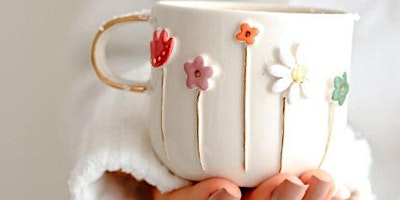 Mother's Day Two Hour Intro to Pottery wheel & clay making-Make a Mug  primärbild