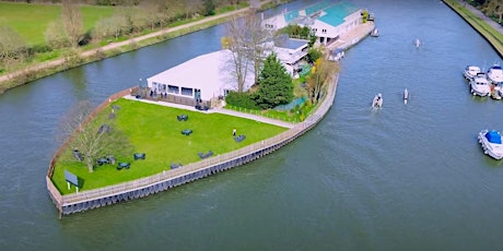 Wedding Fair on the Thames River!