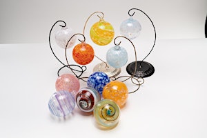 Imagen principal de Create Your Own Blown Glass Suncatcher!