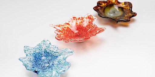 Hauptbild für Create Your Own Sculpted Glass Flower Dish!