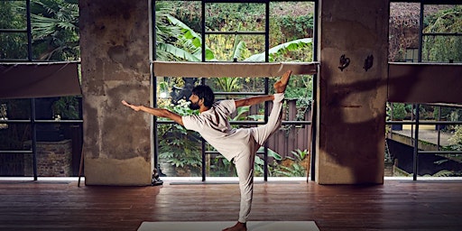 Imagem principal de Indian Yoga, Pranayama & Mantra