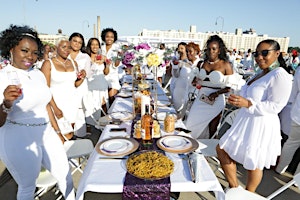 Immagine principale di Brooklyn  Popup - Soirée Dans Le Parc - A Chic  All-White Dinner Party 