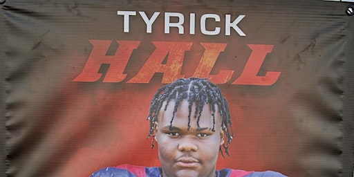 Tyrick’s  Graduation  Celebration  primärbild