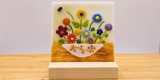 Fused glass flower bowl picture workshop at The Classroom