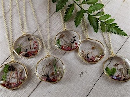 Image principale de Resin and Florals Jewelry Making Workshop