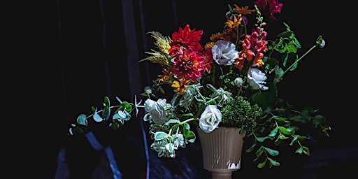 Imagem principal de Mother's Day Flower Workshop with Queen's Perennial