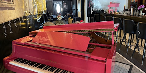 Hauptbild für Reinvent the Pink Piano Party!
