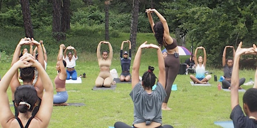 Image principale de Yoga on the Green- For BIPOC & Flinta with Yogi Karls
