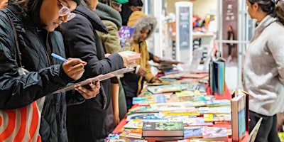 Imagem principal de STORYTELLING IN MOTION: A BIG BOOK PARTY AT QUEENS PLACE