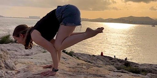 Yoga Flow with Emma (All levels)  primärbild